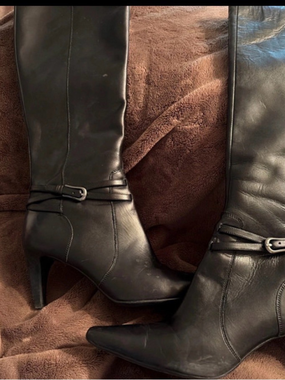 Joan & David Black Leather Knee-High Pointed-Toe Heeled Boots